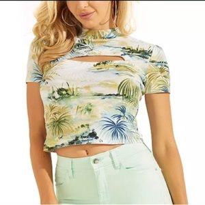 🌴Guess Tropical Crop top! 🌴